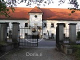 Fužinski grad se prebuja v čudovito jutro (digitalna fotografija)